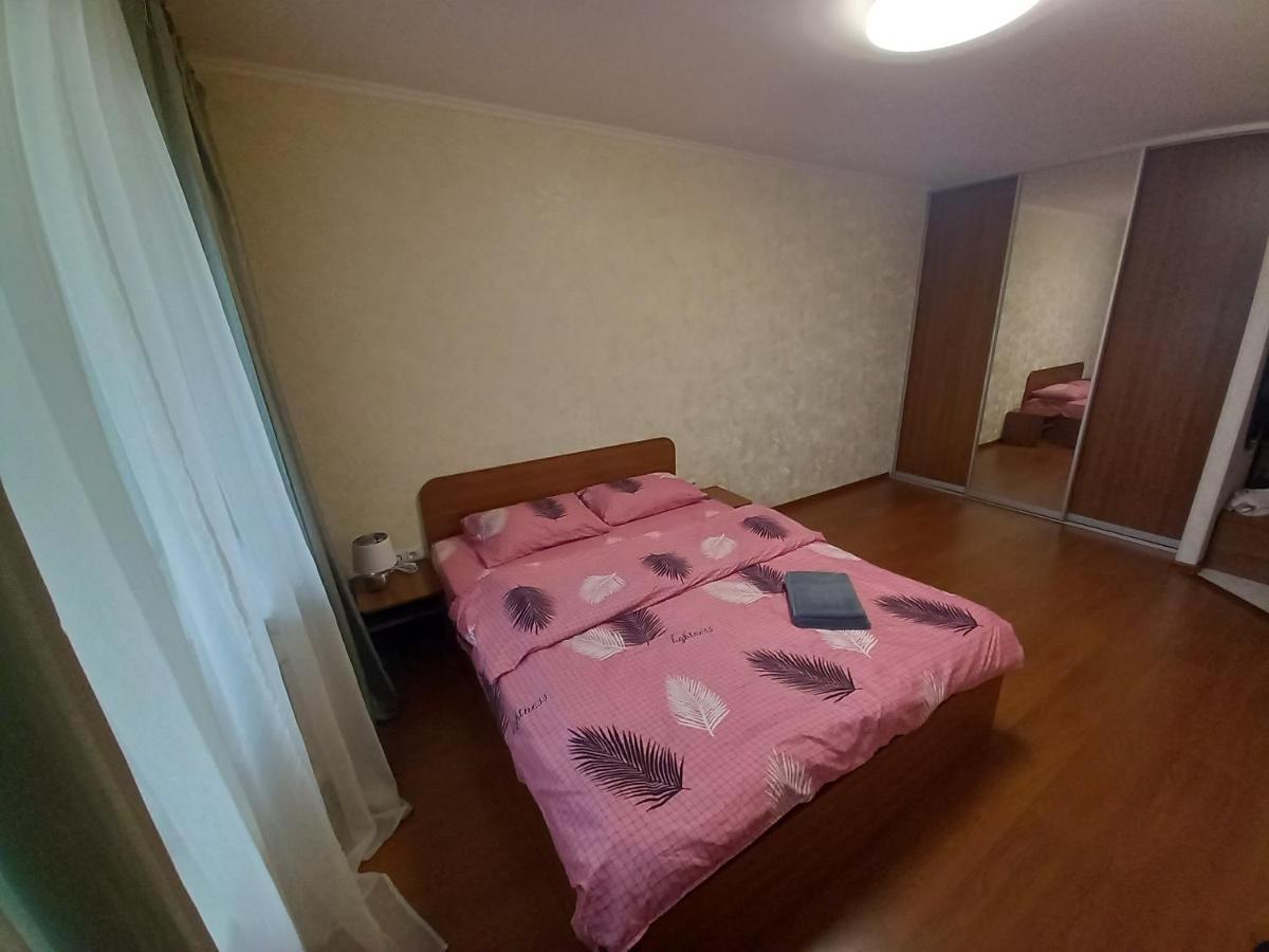 Apartment Darnitca Kiew Exterior foto